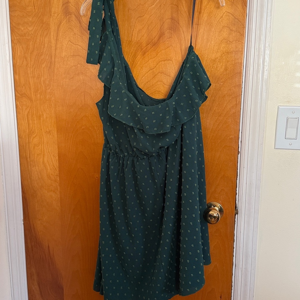 SHEIN Curve Green Polka Dot Top